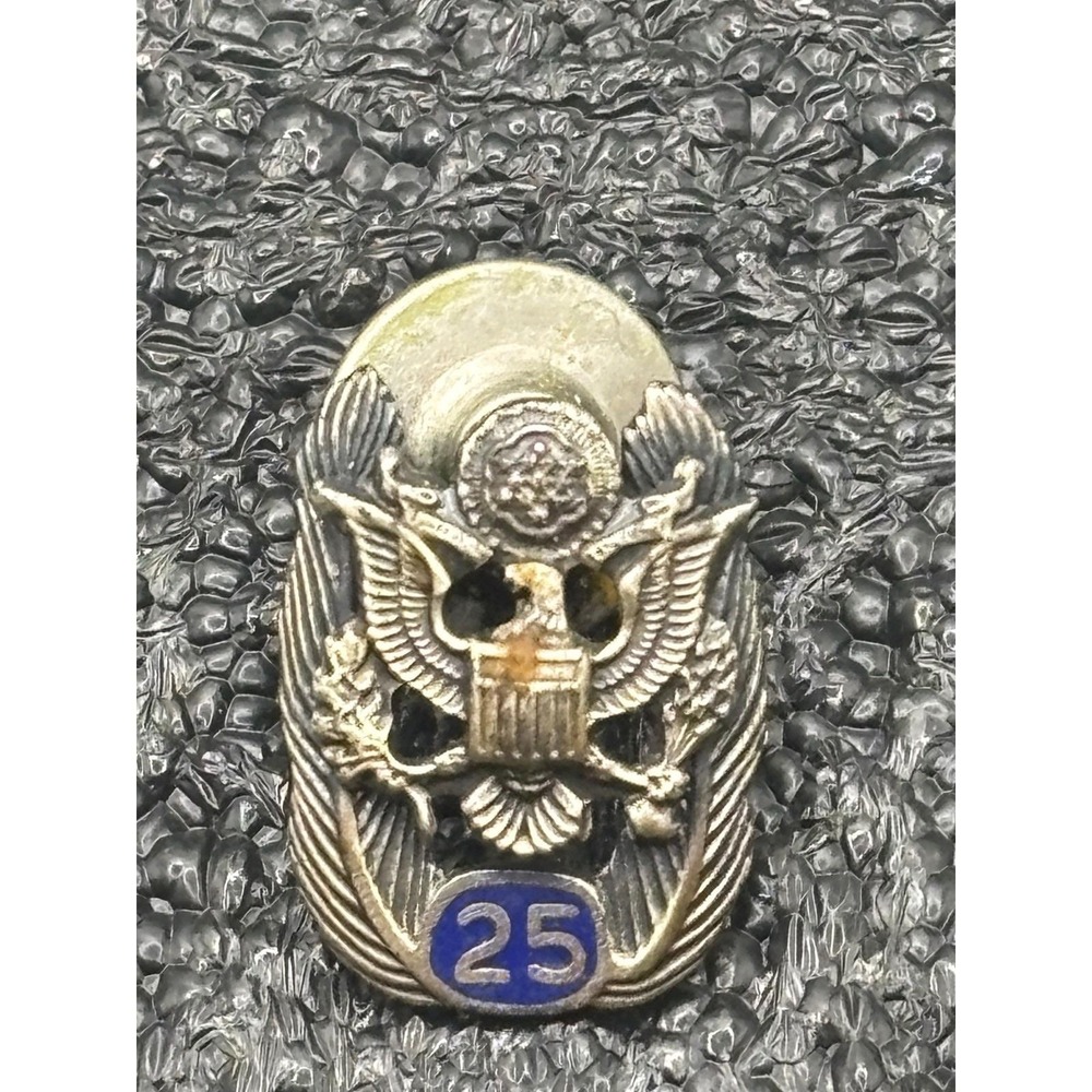 Vintage US‎ Military Enlisted Service Pin 25 Year Eagle Emblem Blue Enamel